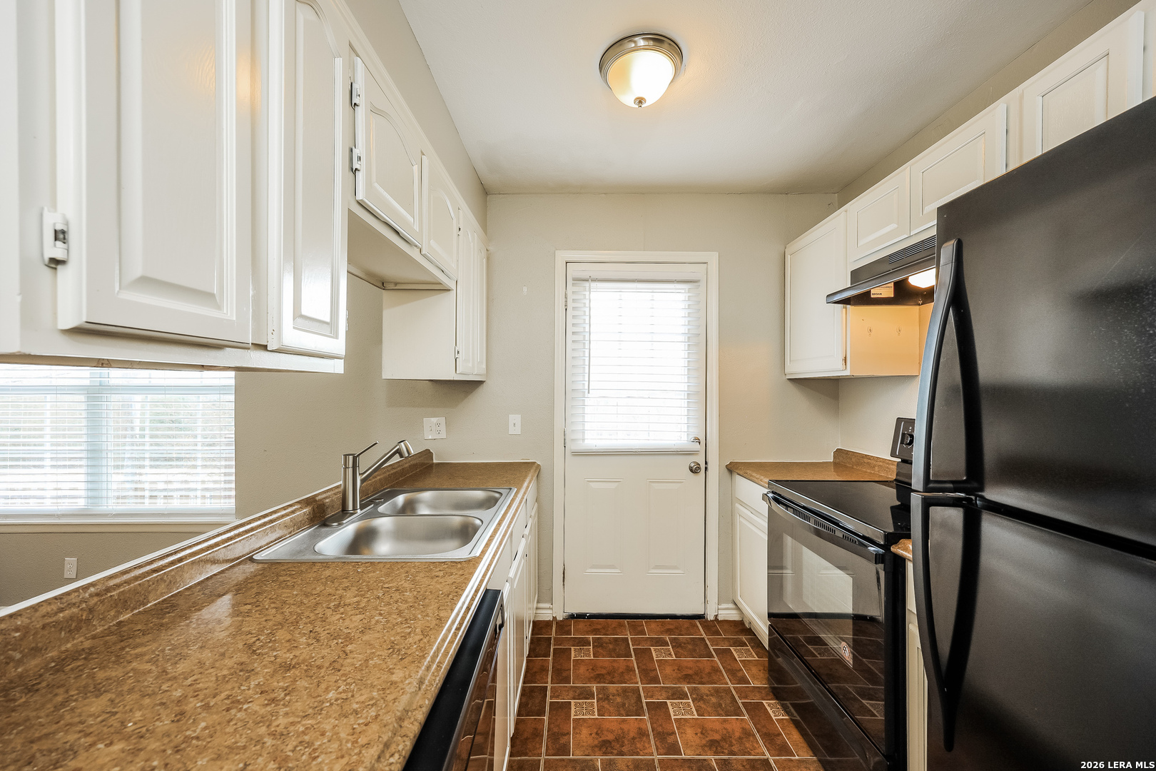 1802 Wilsons Creek San Antonio TX 78245