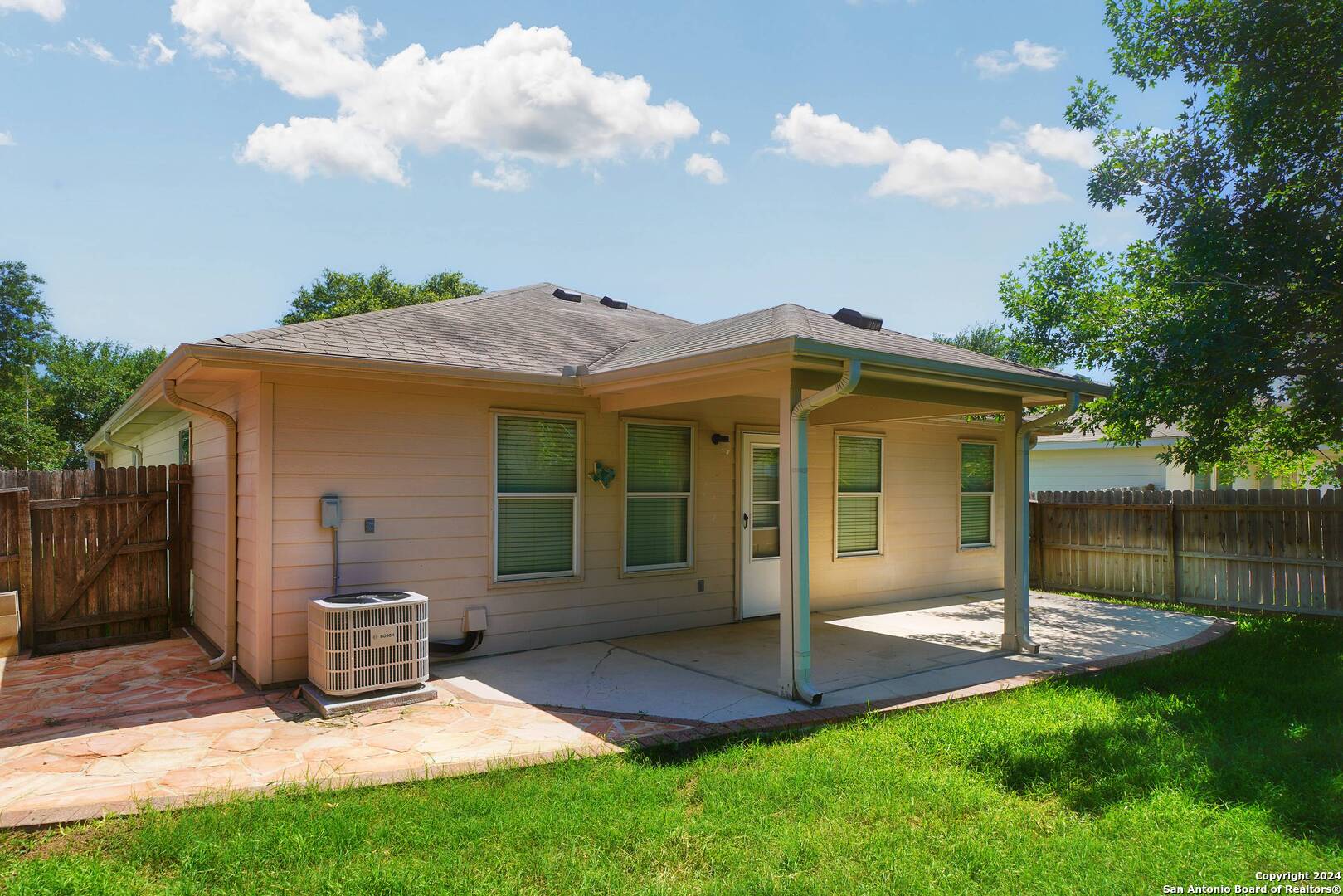 320 Longhorn Way Cibolo TX 78108