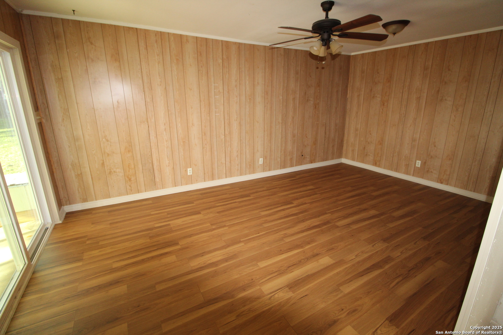 15331 Cottage Lytle TX 78052