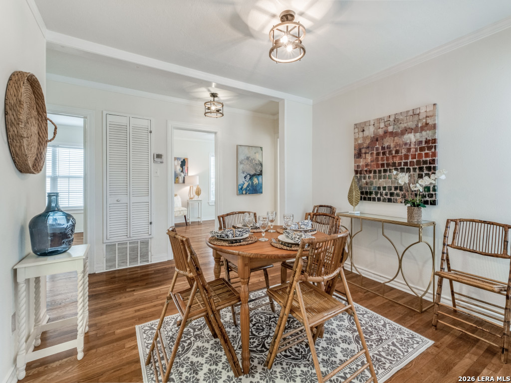 525 Abiso Avenue Alamo Heights TX 78209