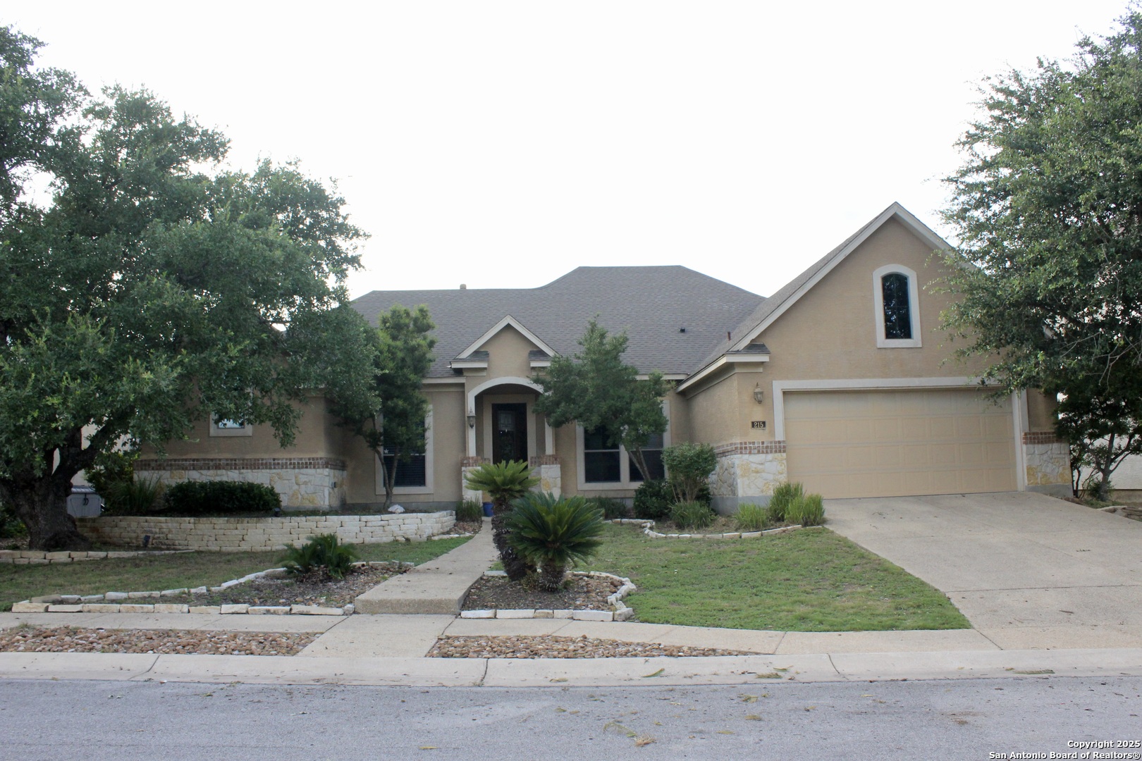 215 Evans Oak San Antonio TX 78260