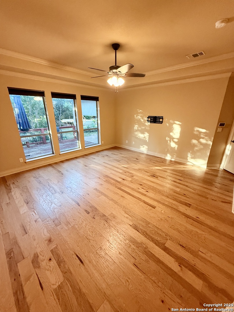 215 Evans Oak San Antonio TX 78260