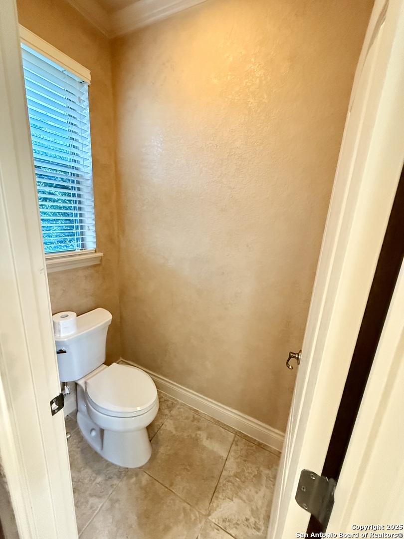215 Evans Oak San Antonio TX 78260