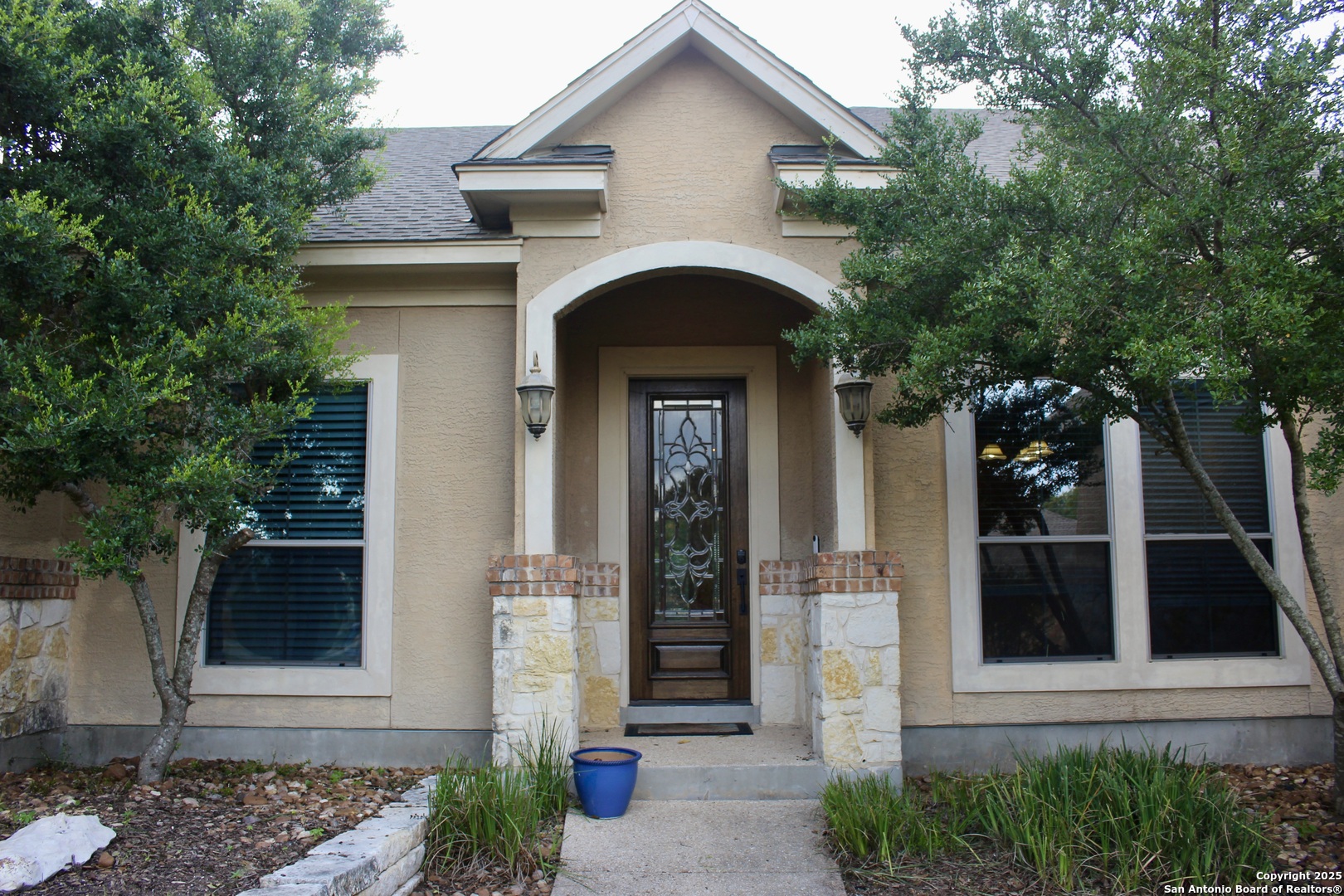 215 Evans Oak San Antonio TX 78260