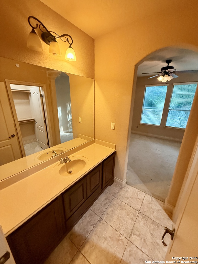 215 Evans Oak San Antonio TX 78260