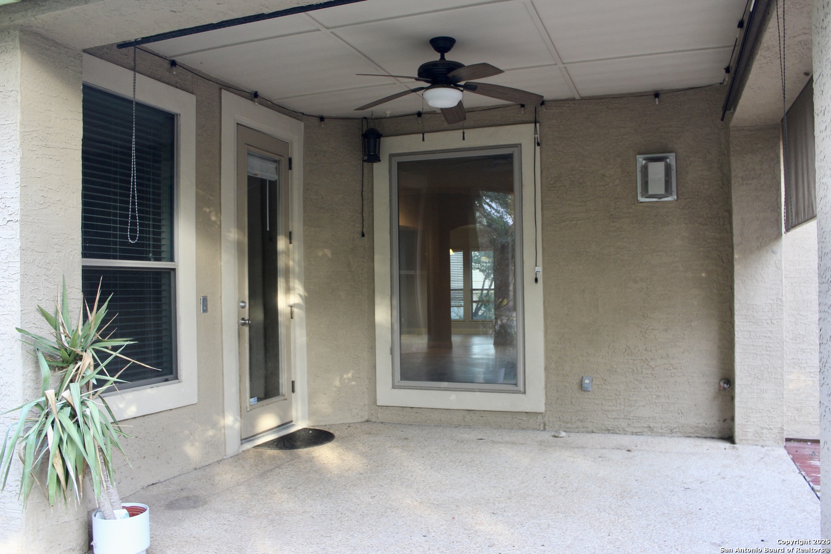 215 Evans Oak San Antonio TX 78260