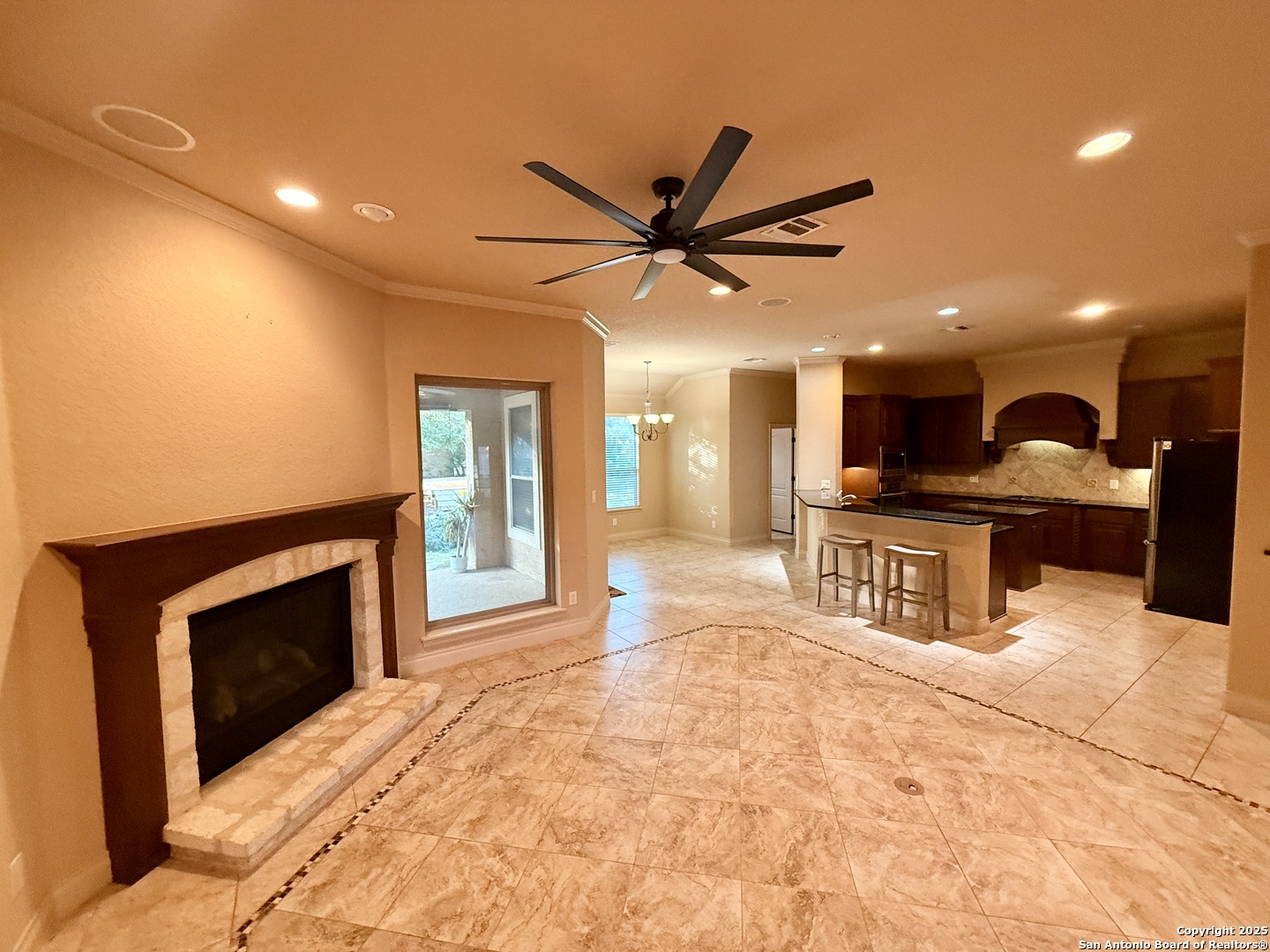 215 Evans Oak San Antonio TX 78260