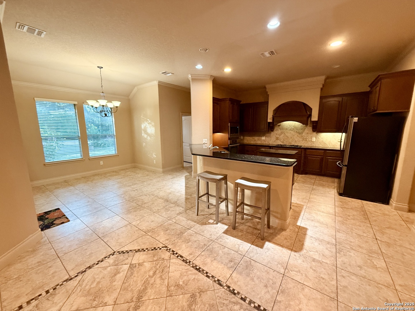 215 Evans Oak San Antonio TX 78260