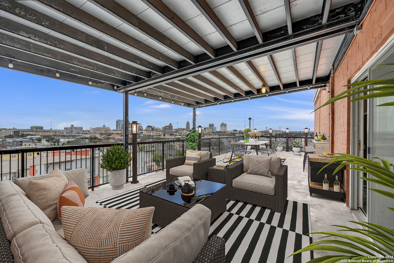 939 S Frio Street San Antonio TX 78207