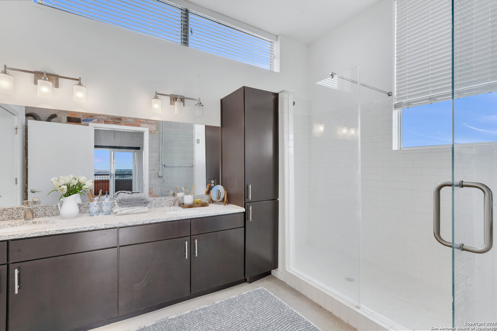 939 S Frio Street San Antonio TX 78207