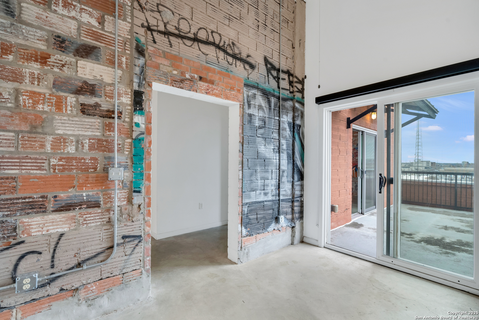 939 S Frio Street San Antonio TX 78207