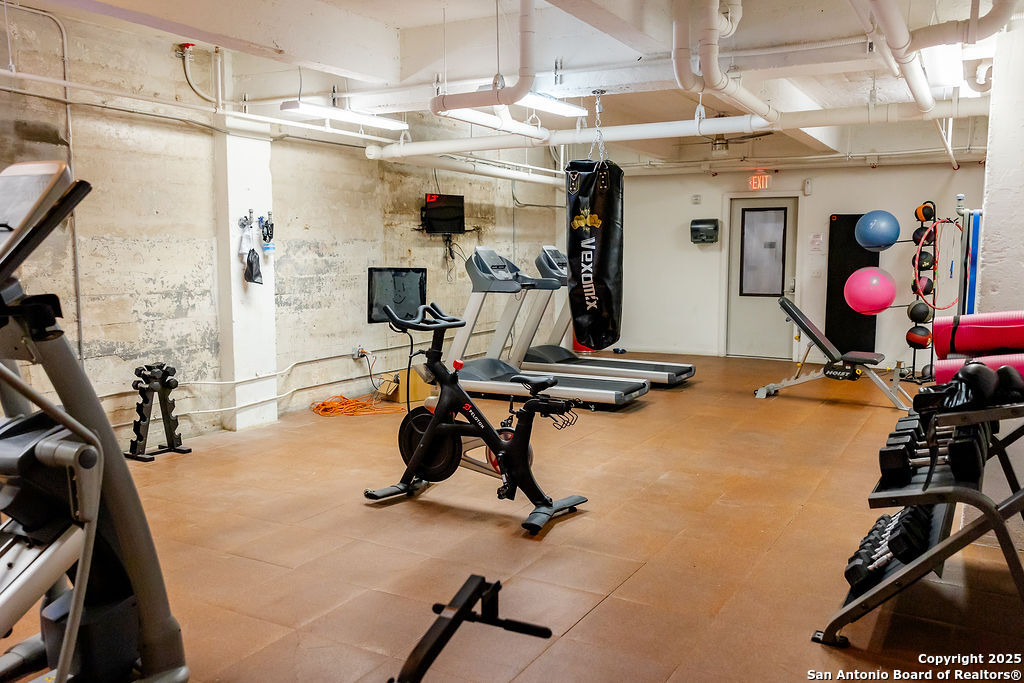 939 S Frio Street San Antonio TX 78207