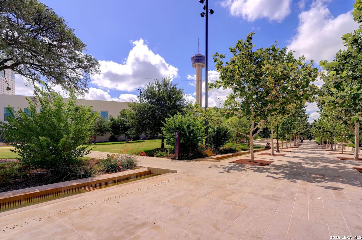 610 E Market San Antonio TX 78205