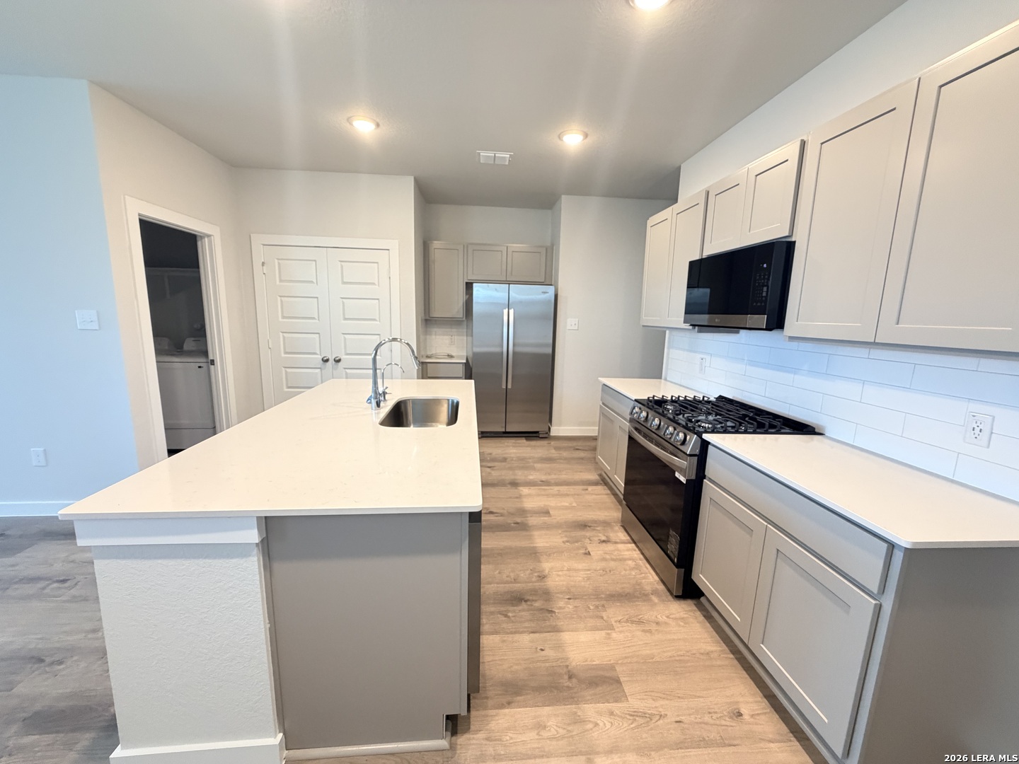 9879 Chavaneaux San Antonio TX 78221