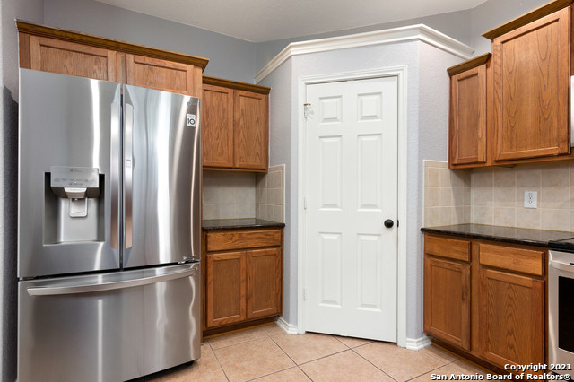 21503 Dion Village San Antonio TX 78258