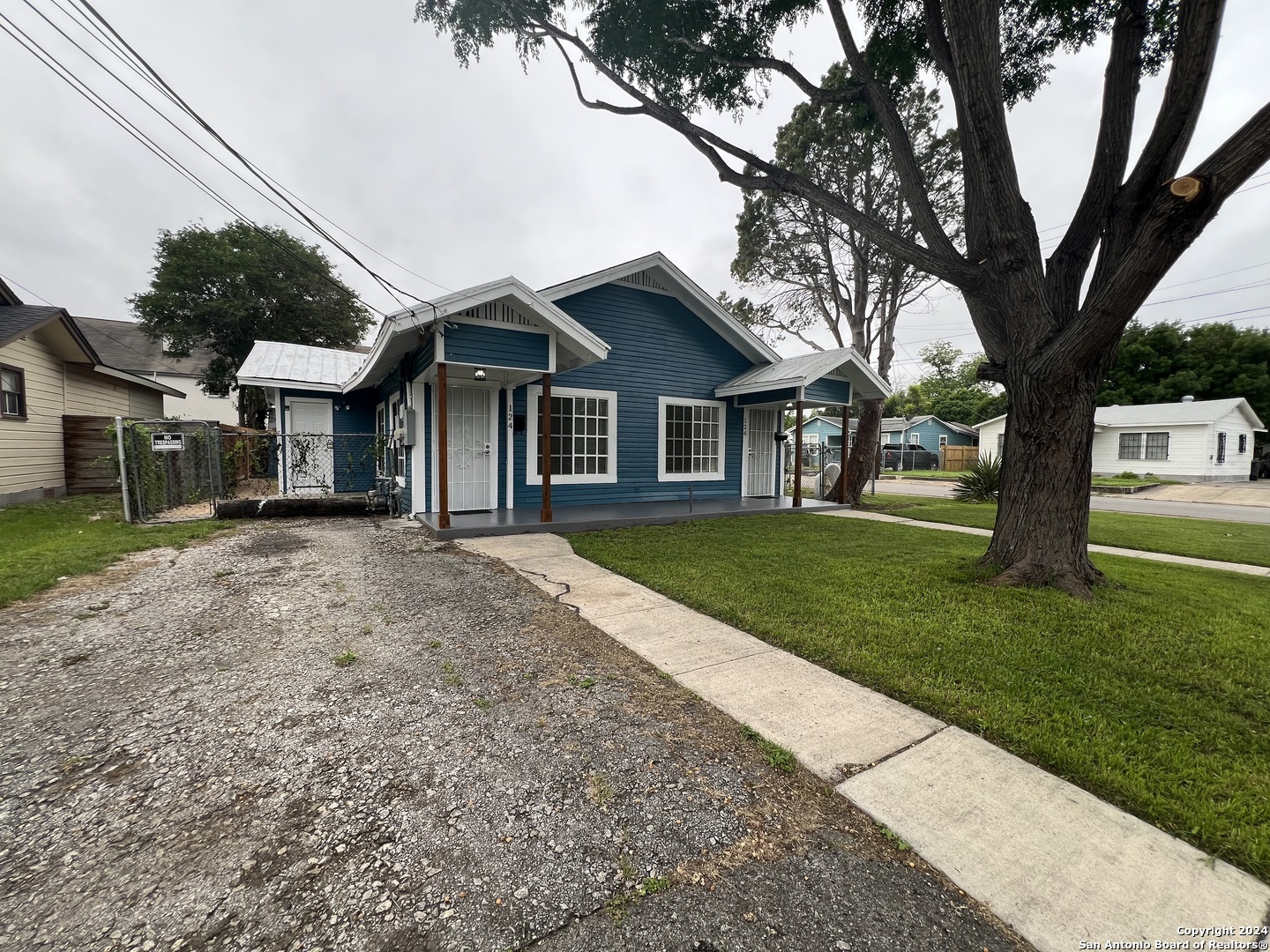 124 Wiggins Place San Antonio TX 78214