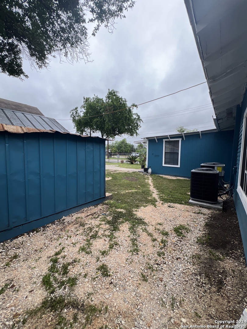 124 Wiggins Place San Antonio TX 78214