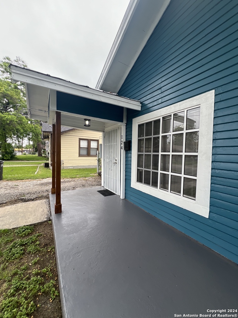 124 Wiggins Place San Antonio TX 78214