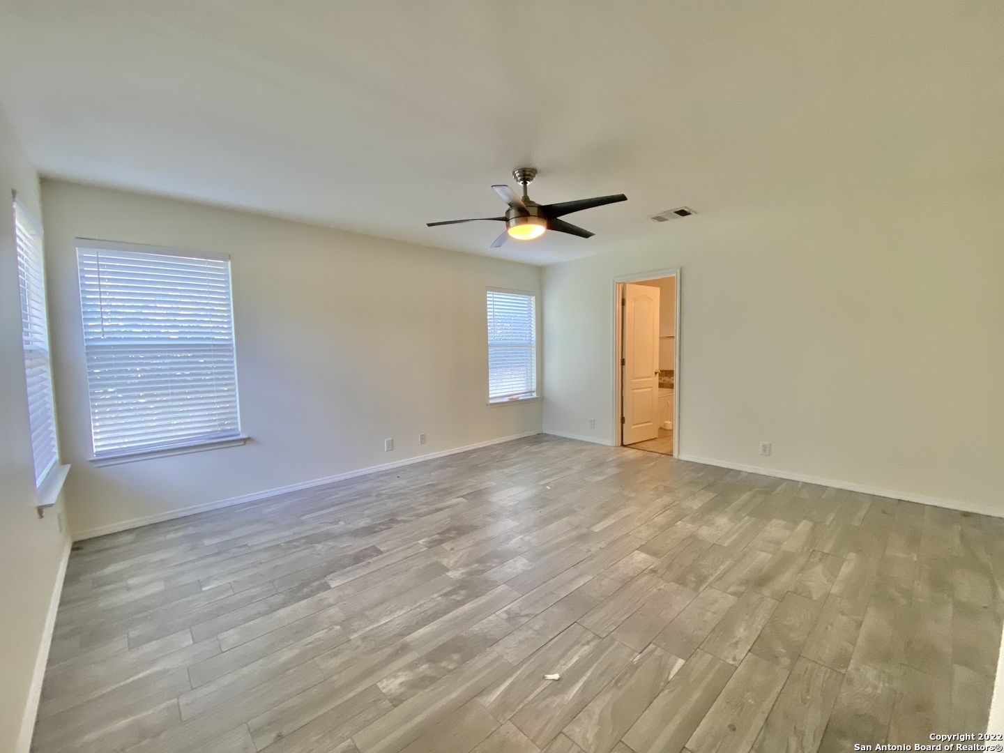 9338 Bartlett Falls San Antonio TX 78250