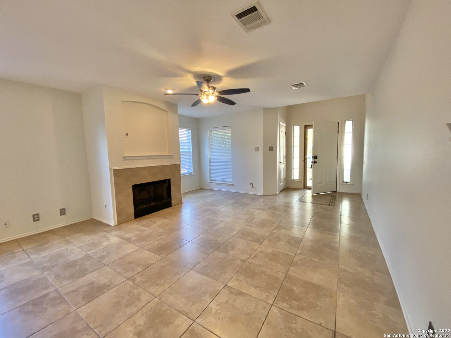 9338 Bartlett Falls San Antonio TX 78250