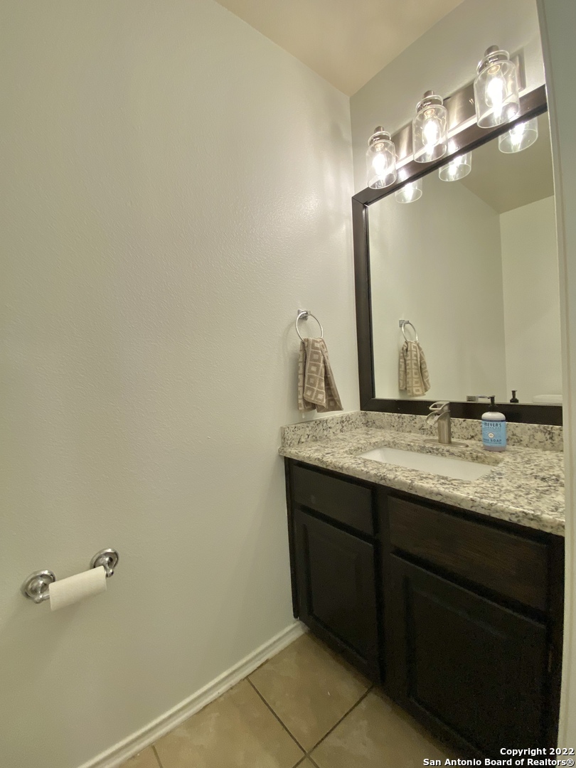 9338 Bartlett Falls San Antonio TX 78250
