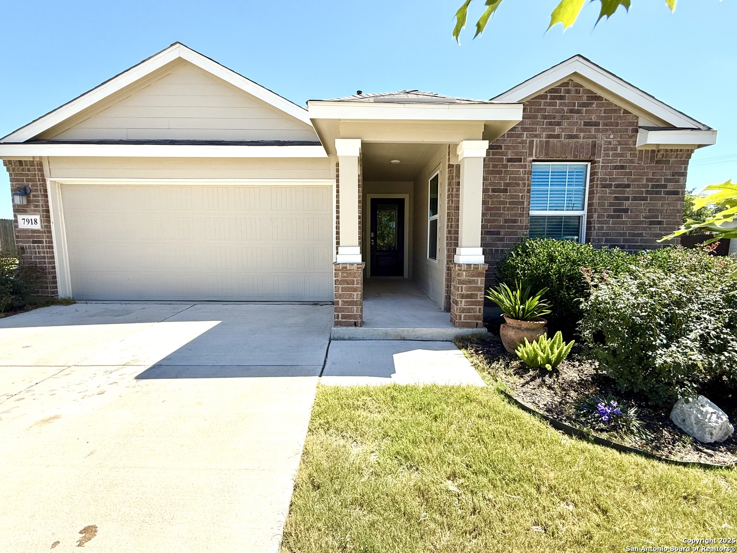 7918 Dovers Den San Antonio TX 78253