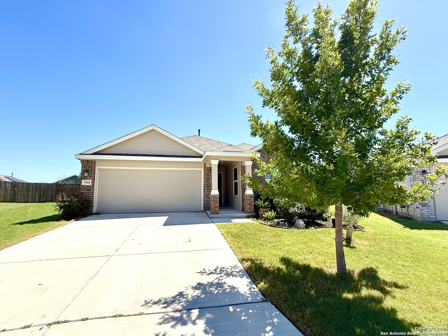 7918 Dovers Den San Antonio TX 78253