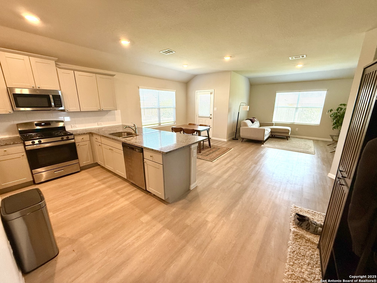7918 Dovers Den San Antonio TX 78253