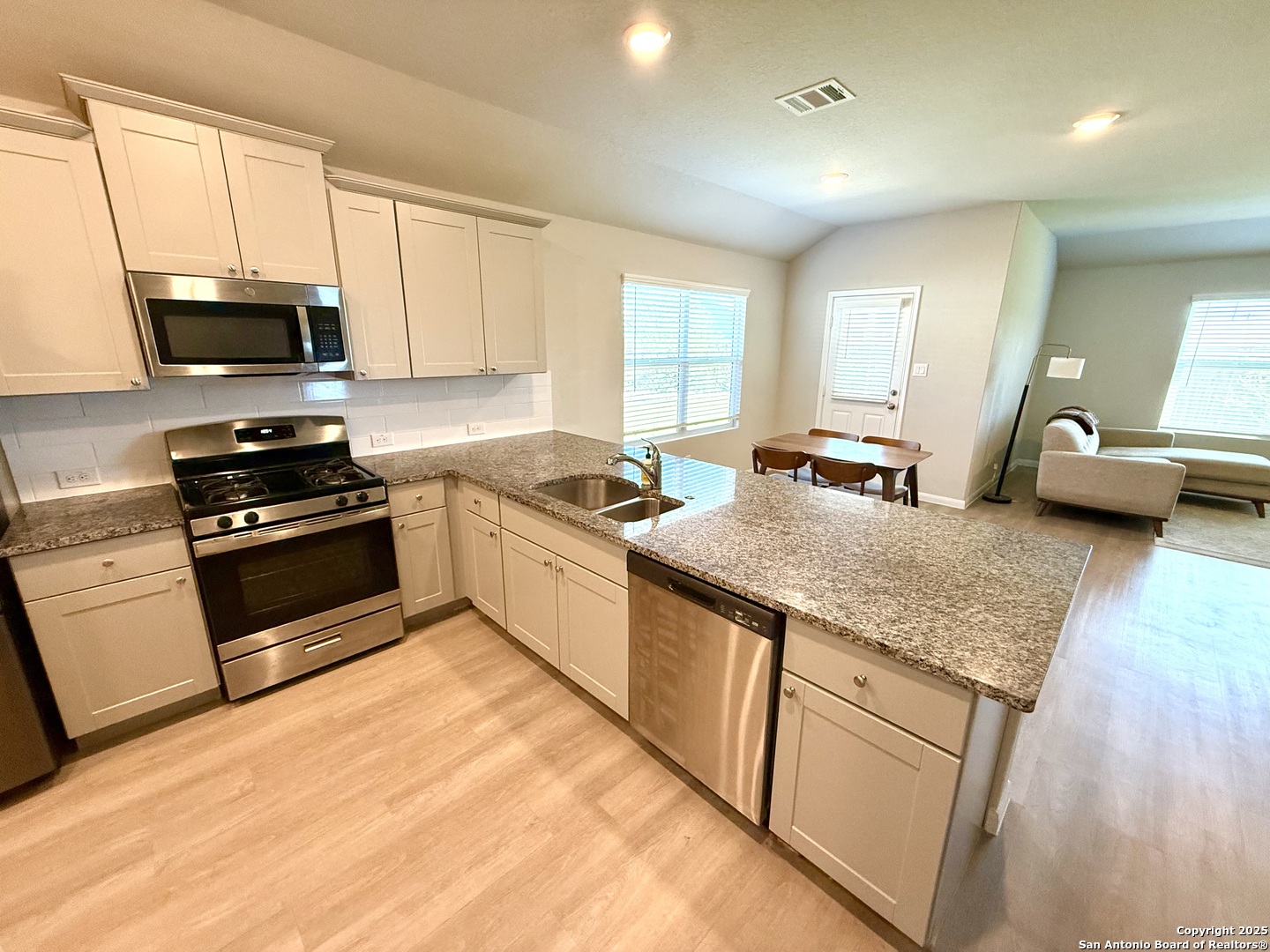 7918 Dovers Den San Antonio TX 78253