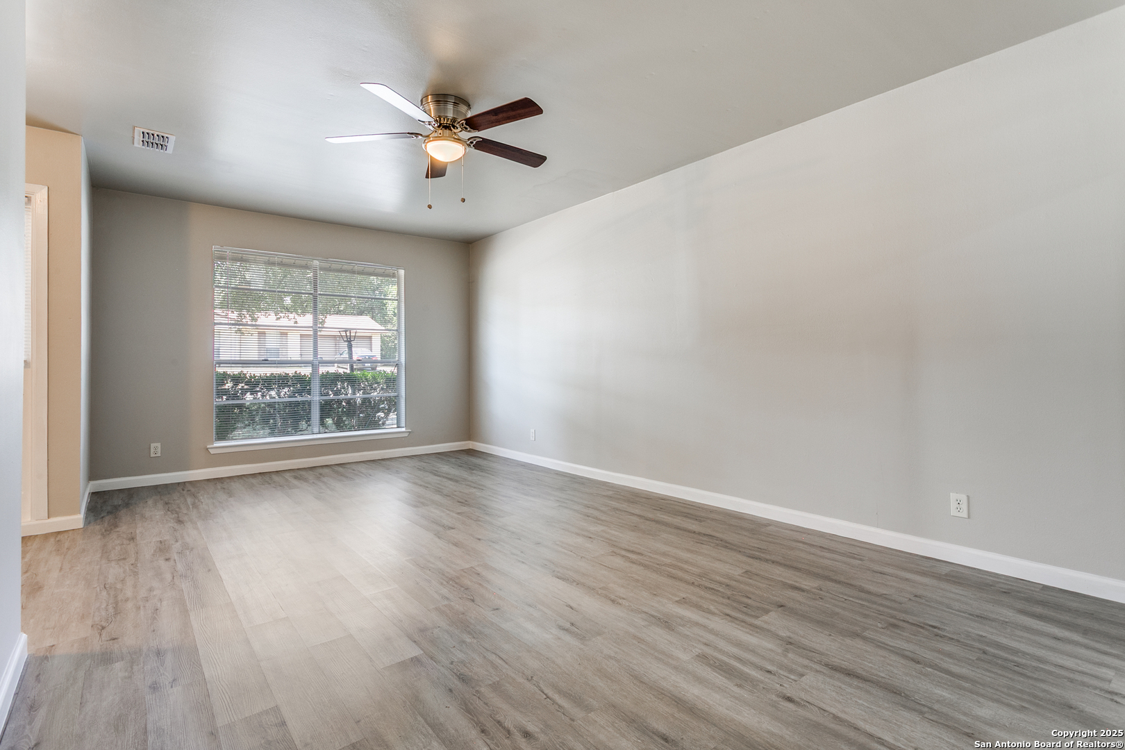 8010 Lake Forest San Antonio TX 78239
