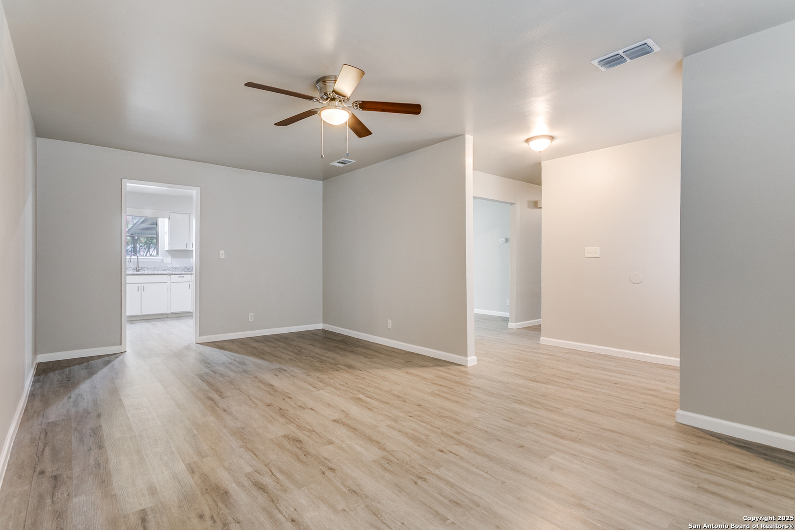 8010 Lake Forest San Antonio TX 78239