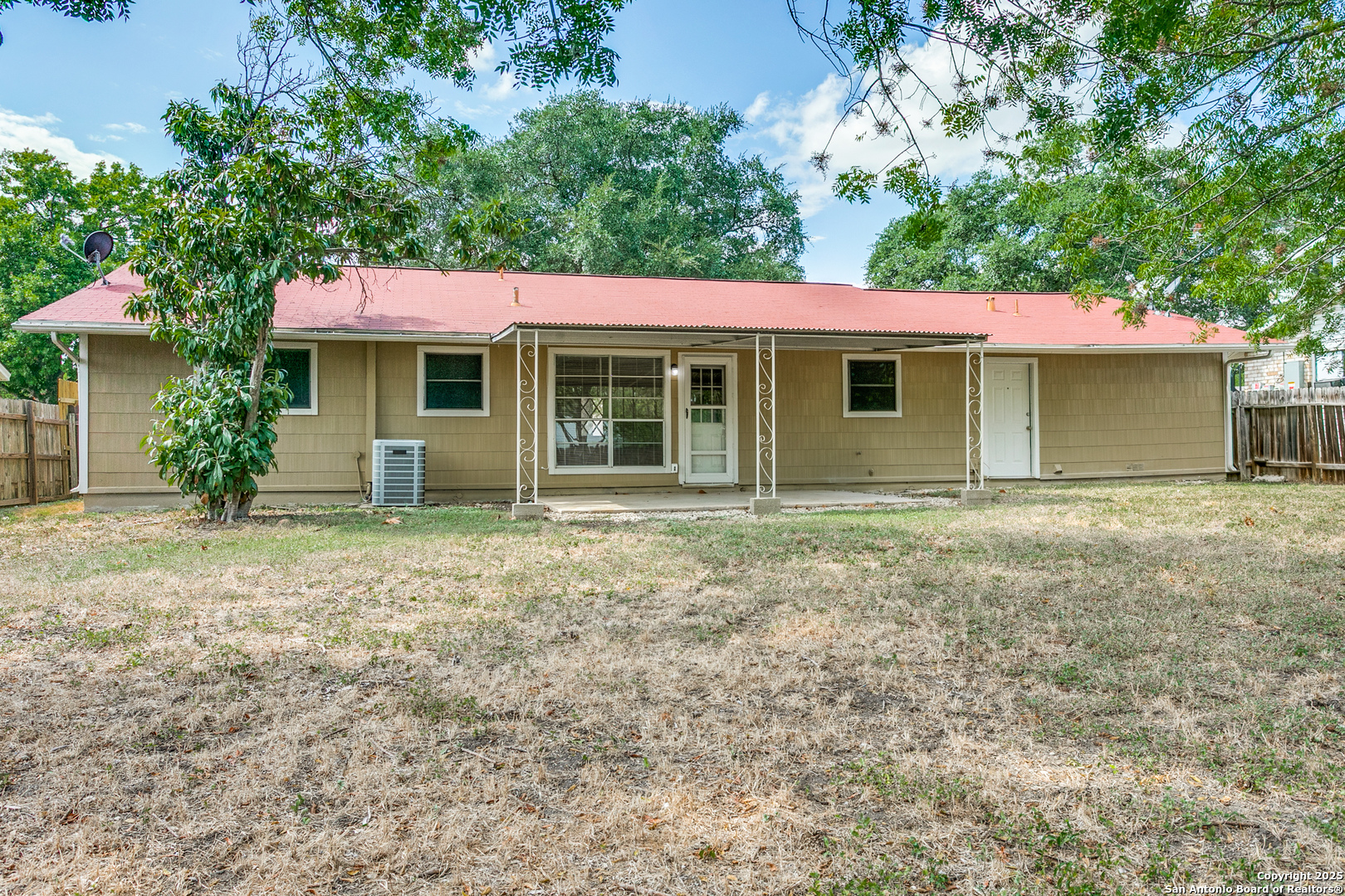 8010 Lake Forest San Antonio TX 78239