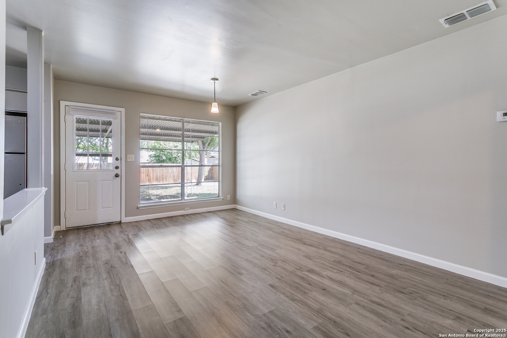 8010 Lake Forest San Antonio TX 78239