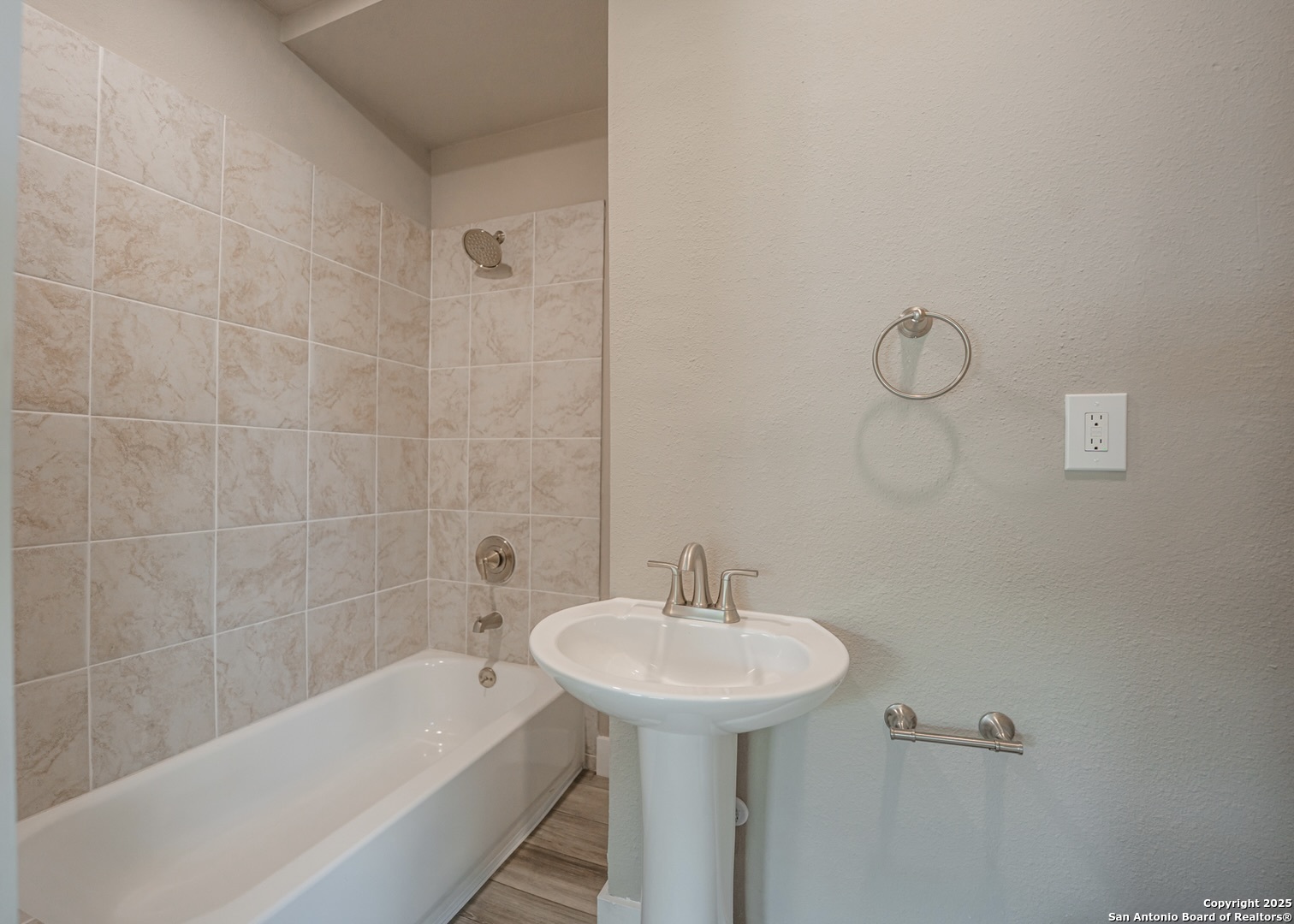 312 Avondale San Antonio TX 78223