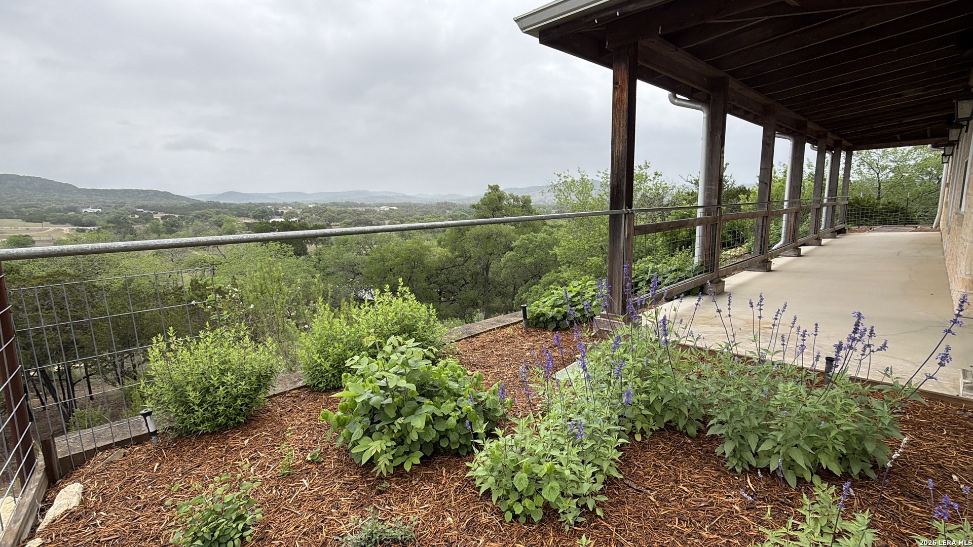499 Saddleback Ridge Trail Bandera TX 78003