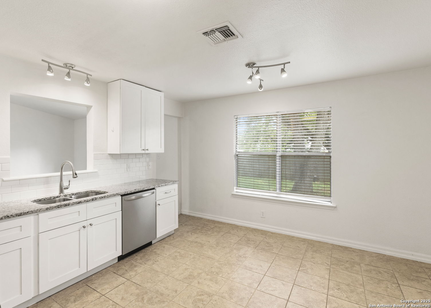 4602 Oak Climb San Antonio TX 78217