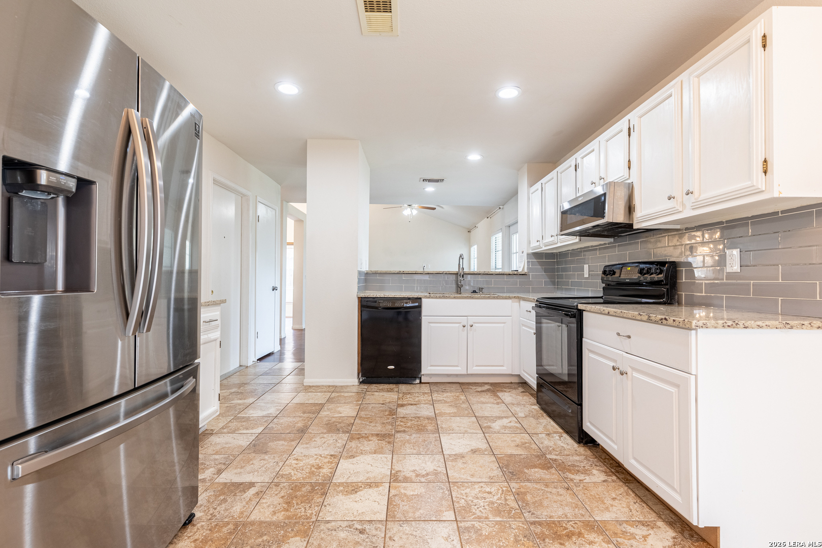 8207 Middle Point San Antonio TX 78250