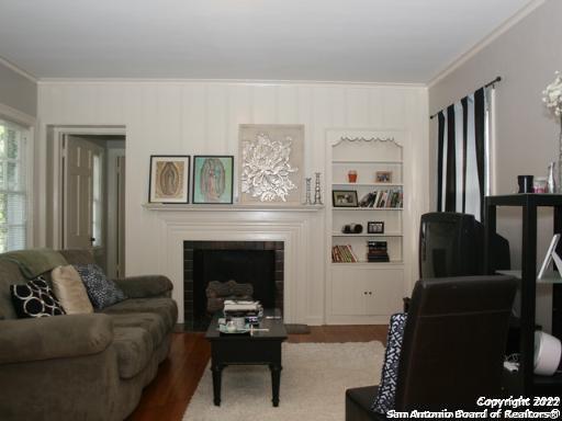 335 E Rosewood San Antonio TX 78212
