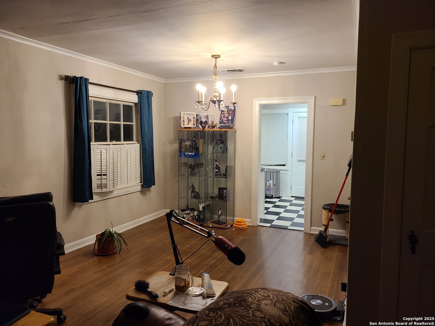 335 E Rosewood San Antonio TX 78212