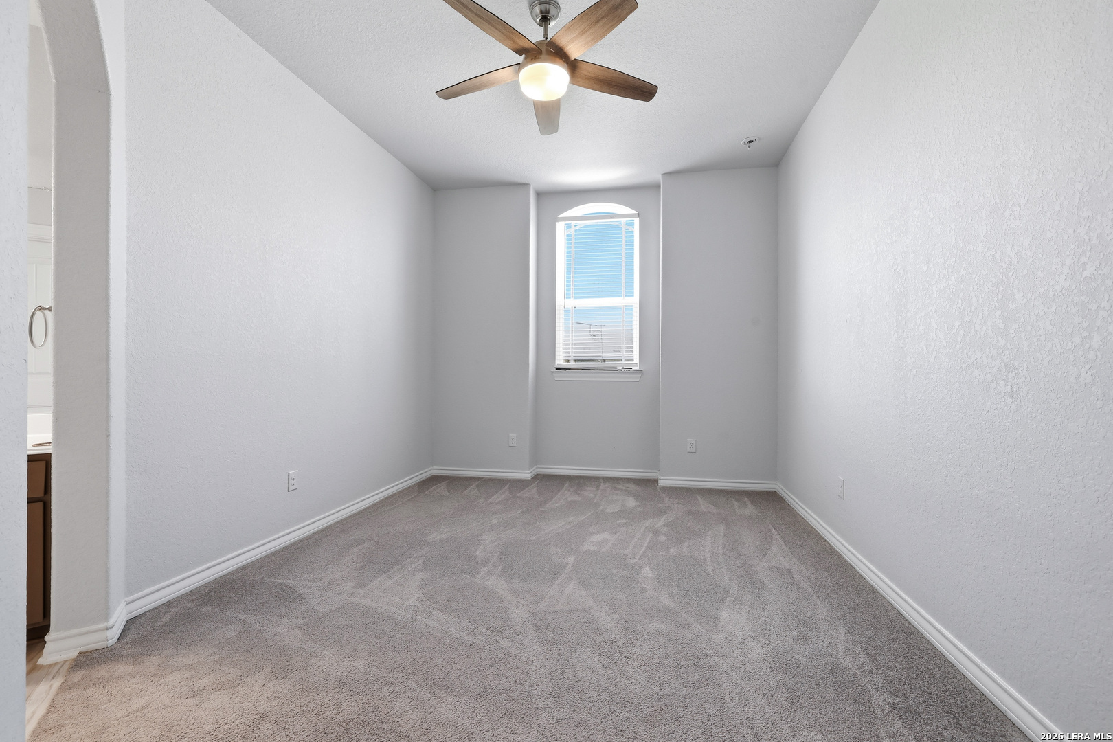 15230 Comanche Wolf San Antonio TX 78233