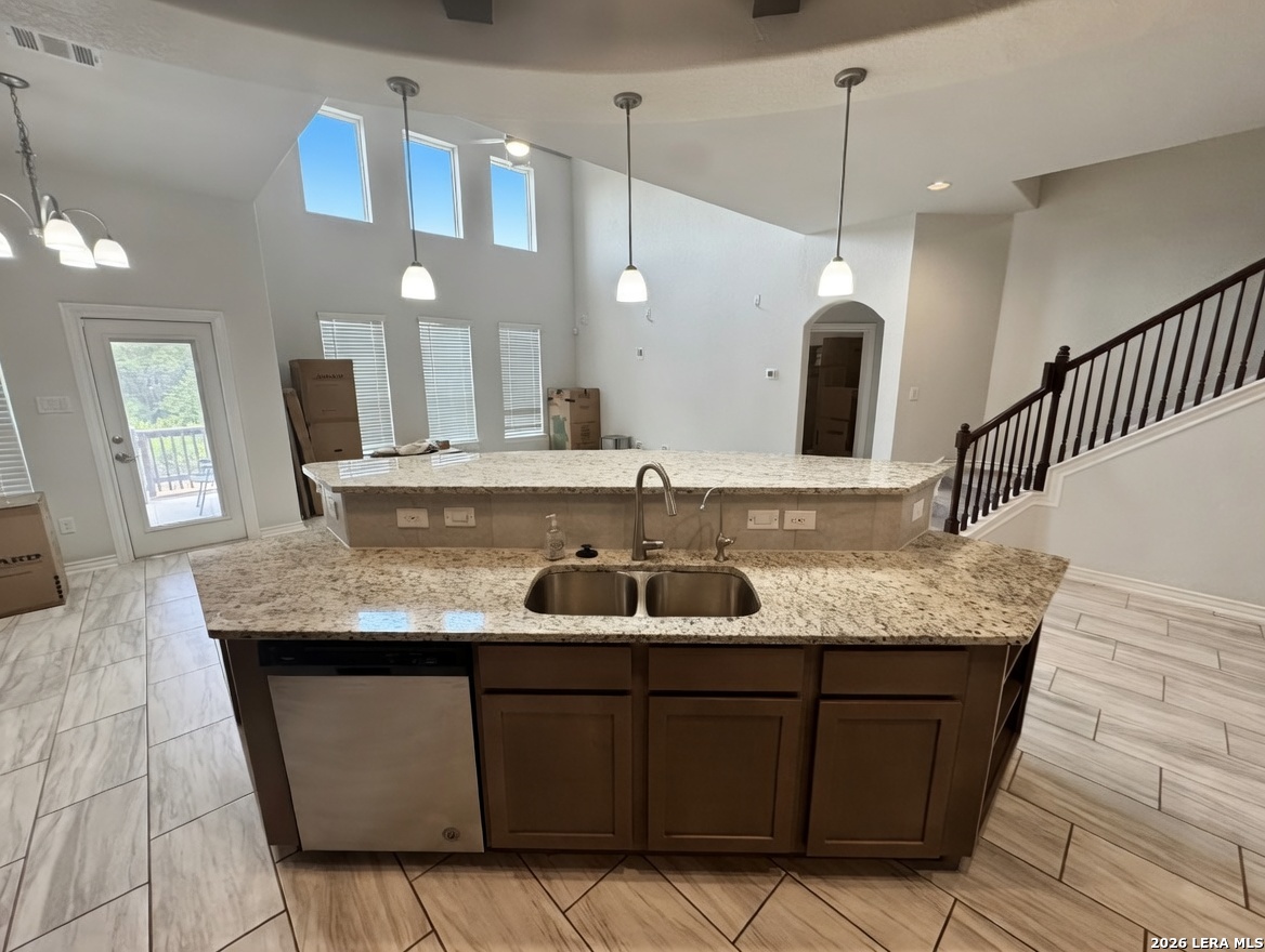 15230 Comanche Wolf San Antonio TX 78233