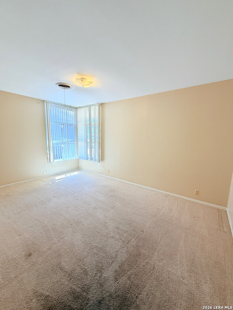 4503 Eisenhauer San Antonio TX 78218