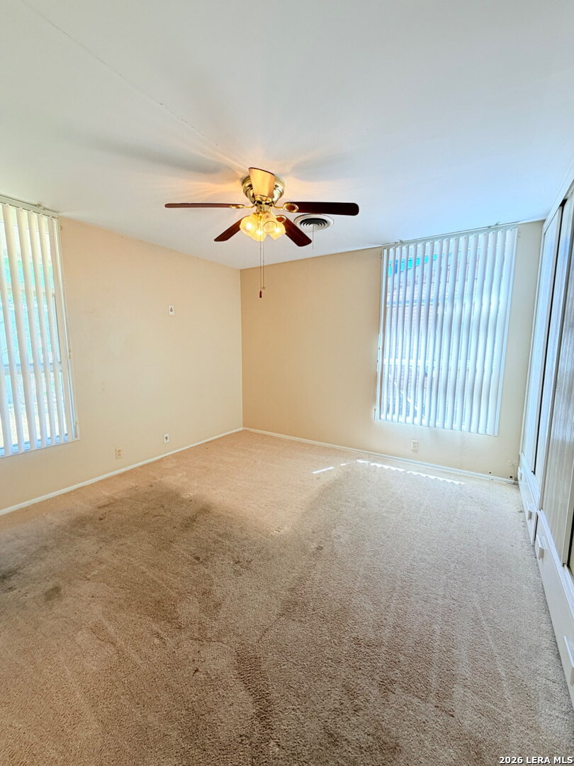 4503 Eisenhauer San Antonio TX 78218