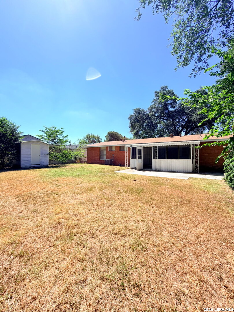 4503 Eisenhauer San Antonio TX 78218