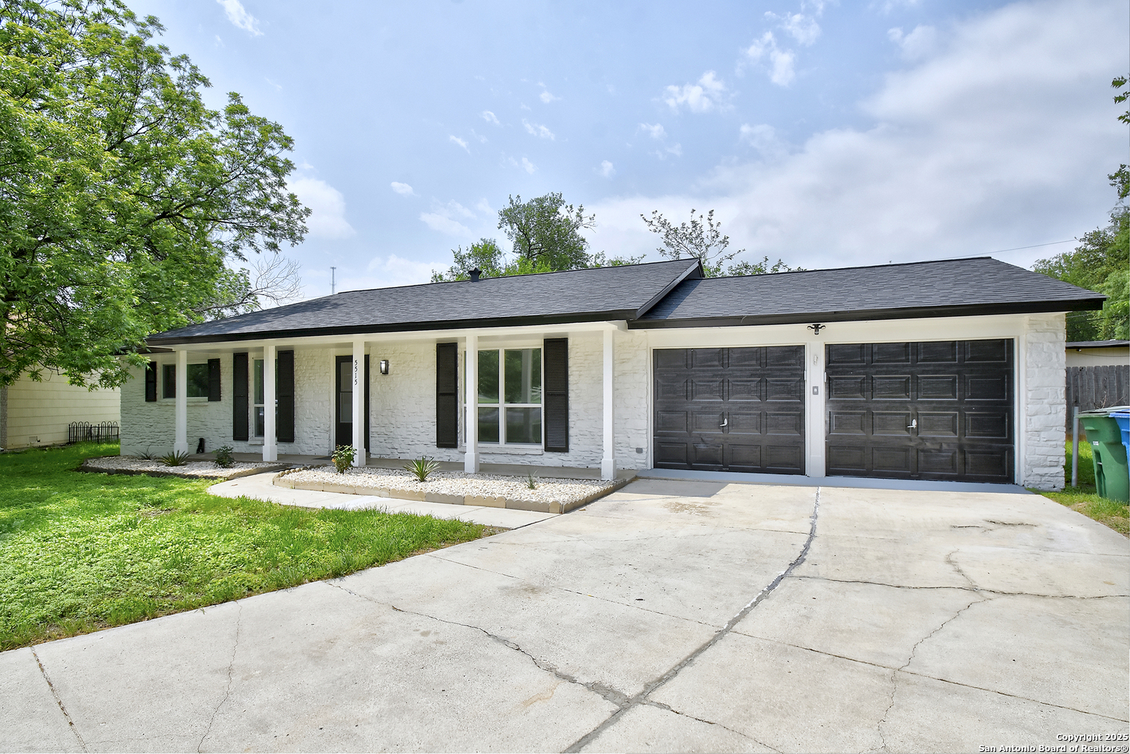 5515 W Rolling Ridge Drive San Antonio TX 78228