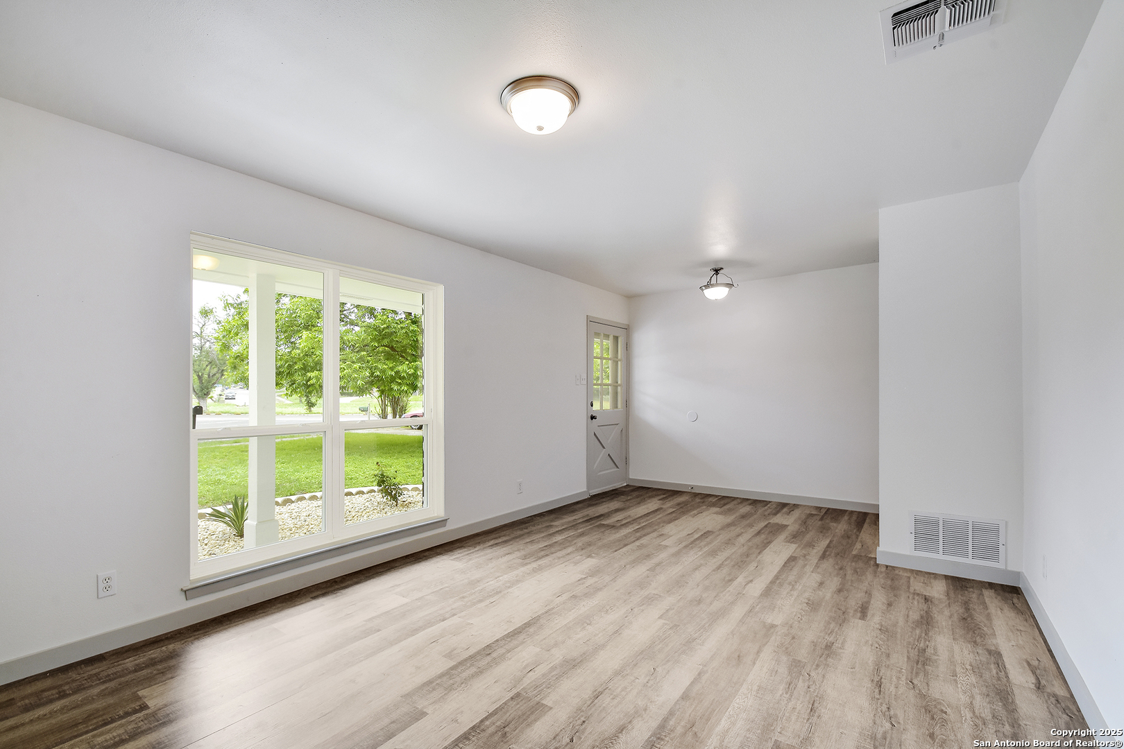 5515 W Rolling Ridge Drive San Antonio TX 78228