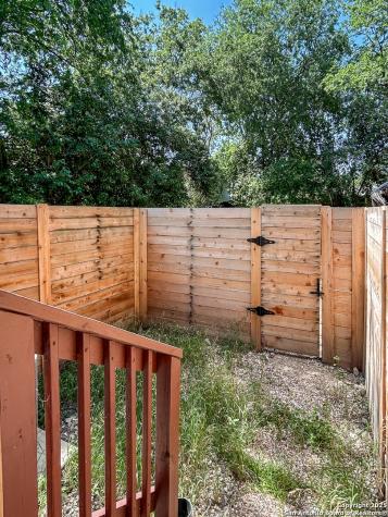 438 Gulf San Antonio TX 78202