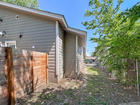 438 Gulf San Antonio TX 78202