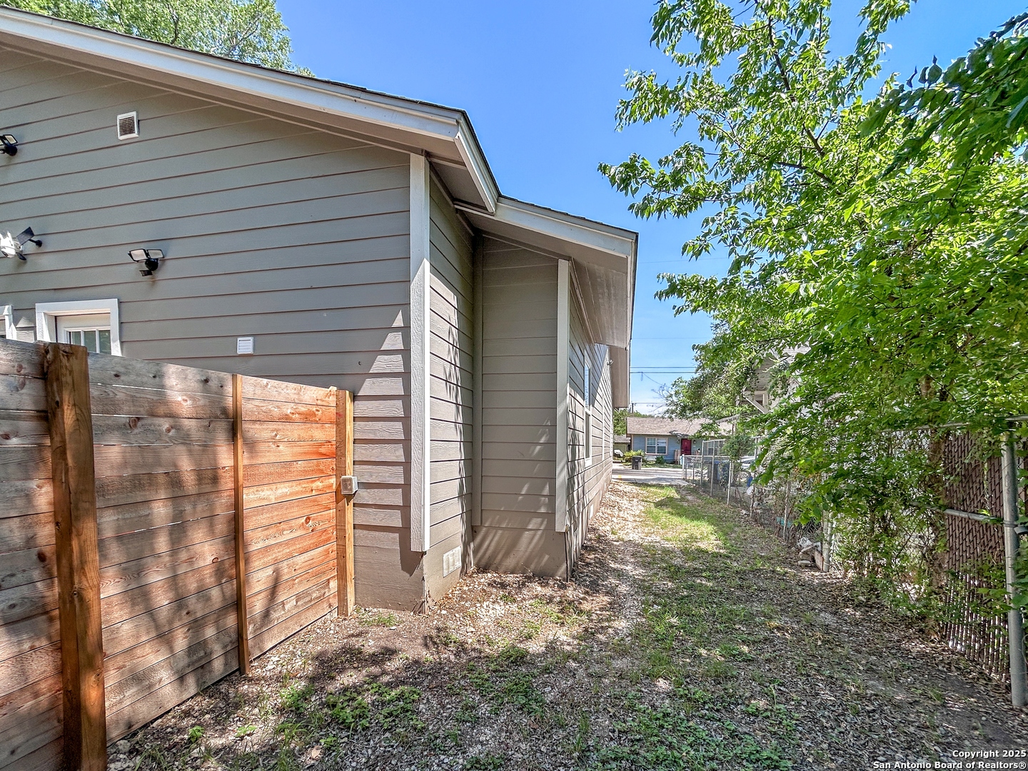 438 Gulf San Antonio TX 78202