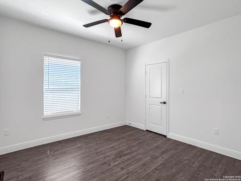 438 Gulf San Antonio TX 78202